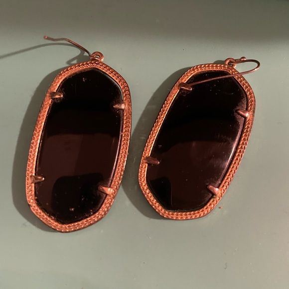 Black large size Kendra Scott Danielle drop jewel earrings